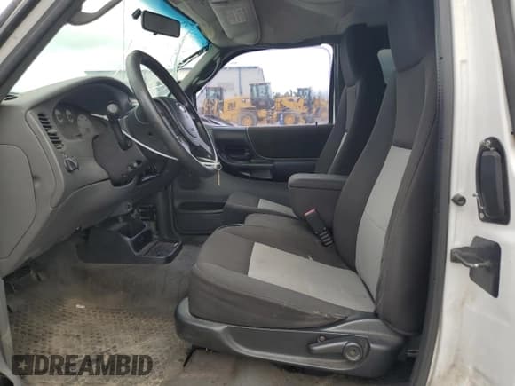 ✅ 2005 Ford Ranger XLT • VIN: 1FTYR44E75PA37793 • Lot: 80325915. Wystawiony na Copart z przebiegiem 203 831 mil. Bezpłatny archiwum sprzedaży aukcyjnych z USA i szczegółowy raport historii pojazdu na DreamBid. Zdjęcie 7.