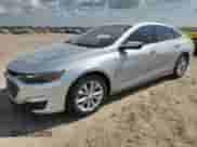 2019 Chevrolet Malibu LT с VIN 1G1ZD5ST5KF118277, выставлен на аукционе Copart как лот 82570505 с пробегом 108 267 миль миль и Списание • Salvage title. История ставок и продаж доступна на DreamBid. Изображение 1.