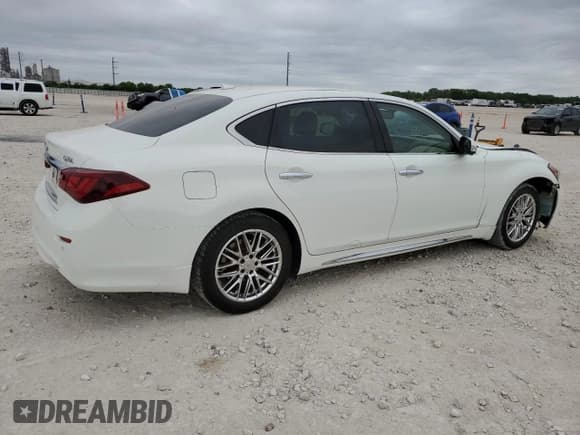✅ 2015 Infiniti Q70 • VIN: JN1BY1PP2FM601201 • Lot: 53235845. Listed on Copart with 62,556 mi. Free auction sales archive from the USA and detailed vehicle history report at DreamBid. Image 3.
