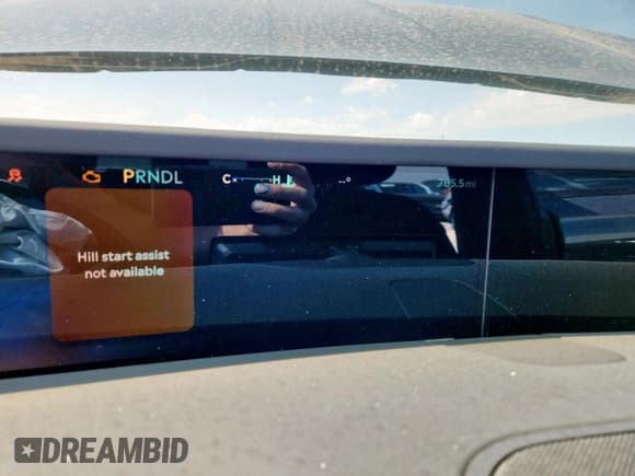 ✅ 2025 Lincoln Nautilus Reserve • VIN: 5LMPJ8KA4SJ943823 • Lot: 63853115. Wystawiony na Copart z przebiegiem 705 mil. Bezpłatny archiwum sprzedaży aukcyjnych z USA i szczegółowy raport historii pojazdu na DreamBid. Zdjęcie 9.