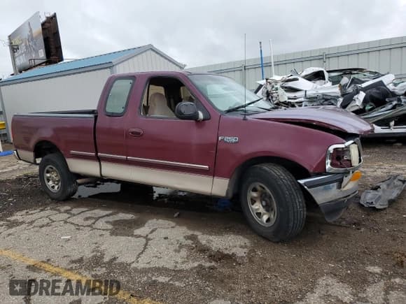 ✅ 1997 Ford F-250 • VIN: 1FTFX27L1VKB67836 • Lot: 69785414. Listed on Copart with 177,915 mi. Free auction sales archive from the USA and detailed vehicle history report at DreamBid. Image 4.