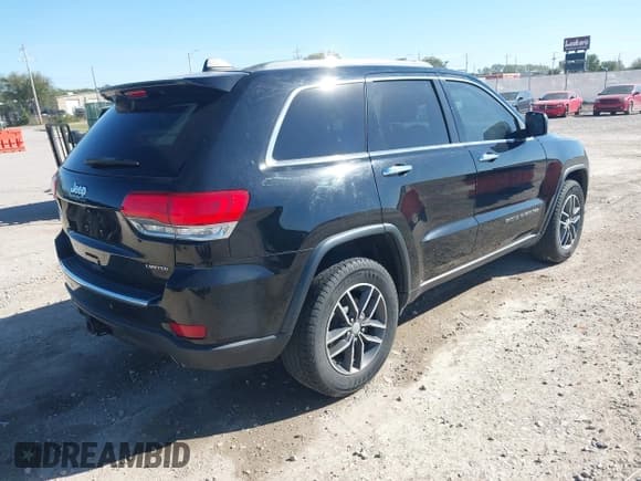 ✅ 2018 Jeep Grand Cherokee Limited • VIN: 1C4RJEBG9JC140690 • Lot: 43428301. Listed on IAAI with 147,481 mi. Free auction sales archive from the USA and detailed vehicle history report at DreamBid. Image 4.