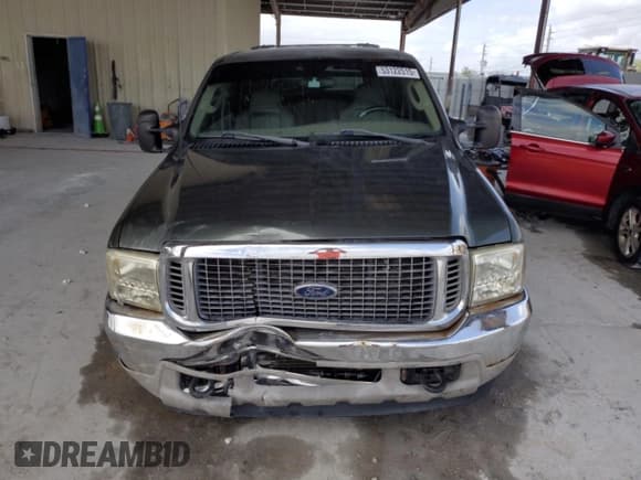 ✅ 2003 Ford Excursion • VIN: 1FMNU44FX3EA92379 • Лот: 53122515. Опубликован ранее на Copart с пробегом 197 749 миль. Бесплатный доступ к архиву аукционных продаж из США и подробный отчёт об истории автомобиля на DreamBid. Изображение 5.