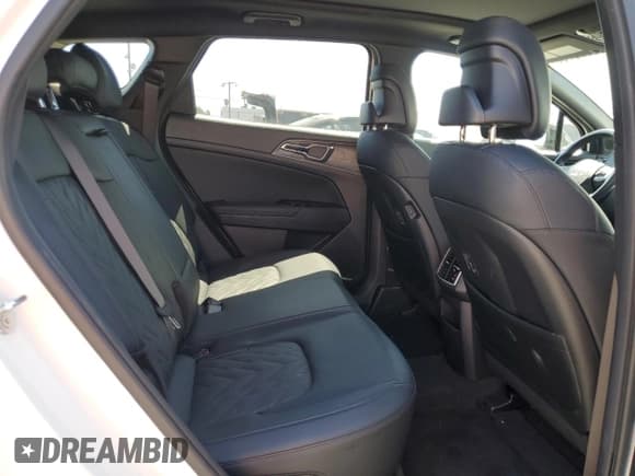 ✅ 2025 Kia Sportage X-Line • VIN: KNDPYDDH8S7196889 • Lot: 66393755. Wystawiony na Copart z przebiegiem 18 595 mil. Bezpłatny archiwum sprzedaży aukcyjnych z USA i szczegółowy raport historii pojazdu na DreamBid. Zdjęcie 11.