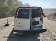 ✅ 2010 Chevrolet Express Passenger LT • VIN: 1GA2G1DGXA1120734 • Lot: 80708515. Wystawiony na Copart z przebiegiem 253 137 mil. Bezpłatny archiwum sprzedaży aukcyjnych z USA i szczegółowy raport historii pojazdu na DreamBid. Zdjęcie 6.