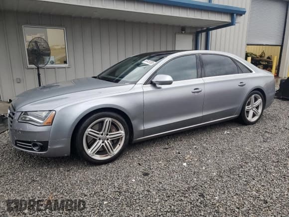 ✅ 2013 Audi A8 4.0L • VIN: WAUR2AFDXDN021378 • Лот: 50455095. Опубликован ранее на Copart с пробегом 110 722 миль. Бесплатный доступ к архиву аукционных продаж из США и подробный отчёт об истории автомобиля на DreamBid. Изображение 1.