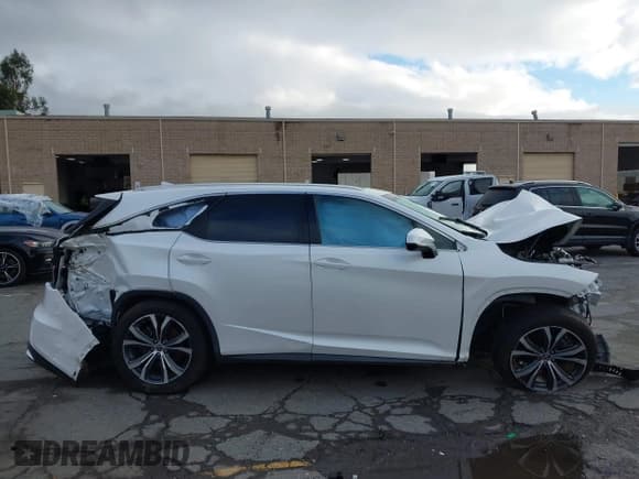 ✅ 2019 Lexus RX 350L Premium • VIN: JTJDZKCA1K2018261 • Лот: 43726725. Опубликован ранее на IAAI с пробегом 72 915 миль. Бесплатный доступ к архиву аукционных продаж из США и подробный отчёт об истории автомобиля на DreamBid. Изображение 14.