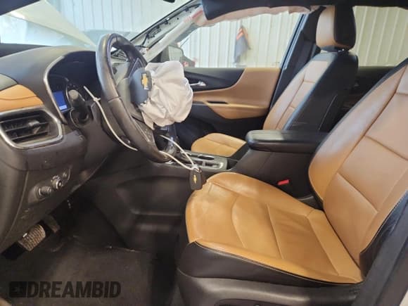 ✅ 2020 Chevrolet Equinox Premier • VIN: 3GNAXXEV6LS644023 • Lot: 91404545. Wystawiony na Copart z przebiegiem 161 340 mil. Bezpłatny archiwum sprzedaży aukcyjnych z USA i szczegółowy raport historii pojazdu na DreamBid. Zdjęcie 7.