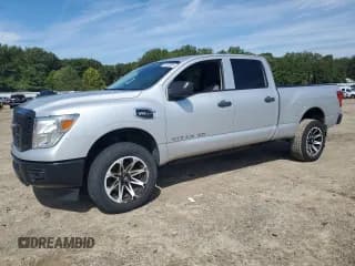 ✅ 2018 Nissan Titan S • VIN: 1N6AA1F32JN522509 • Лот: 70935595. Опубликован ранее на Copart с пробегом 62 698 миль. Бесплатный доступ к архиву аукционных продаж из США и подробный отчёт об истории автомобиля на DreamBid. Изображение 1.