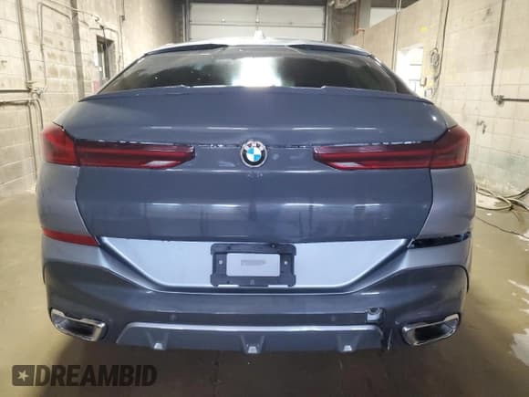 ✅ 2024 BMW X6 xDrive40i • VIN: 5UX33EX01R9S30113 • Лот: 62905085. Опубликован ранее на Copart с пробегом 10 076 миль. Бесплатный доступ к архиву аукционных продаж из США и подробный отчёт об истории автомобиля на DreamBid. Изображение 6.