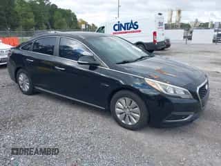 2016 Hyundai Sonata SE с VIN KMHE24L13GA016883, выставлен на аукционе IAAI как лот 43556991 с пробегом 195 478 миль миль и . История ставок и продаж доступна на DreamBid. Изображение 1.