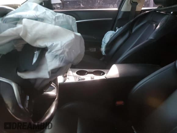 ✅ 2019 Genesis G70 Advanced • VIN: KMTG64LA9KU035240 • Lot: 70069044. Listed on Copart with Not provided. Free auction sales archive from the USA and detailed vehicle history report at DreamBid. Image 7.