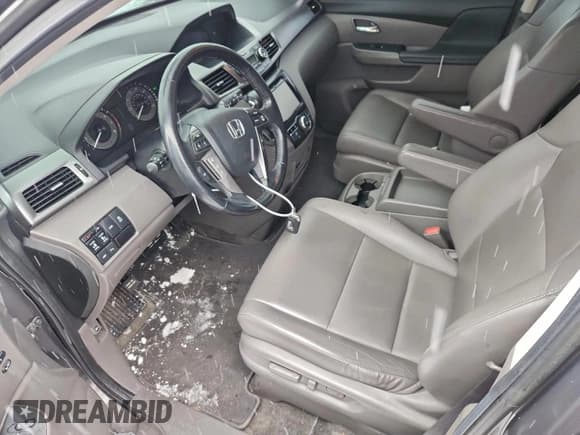 ✅ 2014 Honda Odyssey Touring • VIN: 5FNRL5H92EB056545 • Lot: 93947975. Listed on Copart with 98,901 mi. Free auction sales archive from the USA and detailed vehicle history report at DreamBid. Image 7.