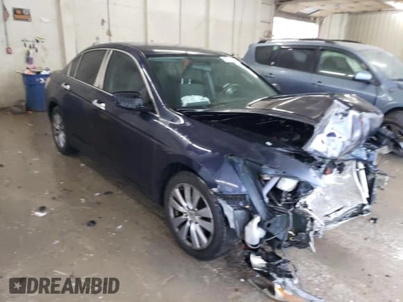 ✅ 2011 Honda Accord LX • VIN: 1HGCP2F37BA037633 • Lot: 93748805. Wystawiony na Copart z przebiegiem 182 628 mil. Bezpłatny archiwum sprzedaży aukcyjnych z USA i szczegółowy raport historii pojazdu na DreamBid. Zdjęcie 4.