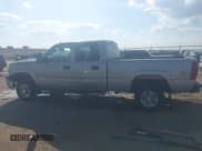 ✅ 2005 Chevrolet Silverado 2500HD LS • VIN: 1GCHK23285F818246 • Lot: 43292468. Wystawiony na IAAI z przebiegiem 255 783 mil. Bezpłatny archiwum sprzedaży aukcyjnych z USA i szczegółowy raport historii pojazdu na DreamBid. Zdjęcie 14.
