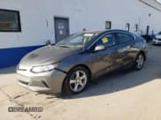 ✅ 2017 Chevrolet Volt LT • VIN: 1G1RA6S5XHU198602 • Lot: 36826304. Wystawiony na Copart z przebiegiem 87 213 mil. Bezpłatny archiwum sprzedaży aukcyjnych z USA i szczegółowy raport historii pojazdu na DreamBid. Zdjęcie 1.