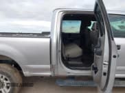 ✅ 2019 Ford F-250 XL • VIN: 1FT7W2BT9KED09942 • Lot: 43417968. Listed on IAAI with 358,794 mi. Free auction sales archive from the USA and detailed vehicle history report at DreamBid. Image 8.