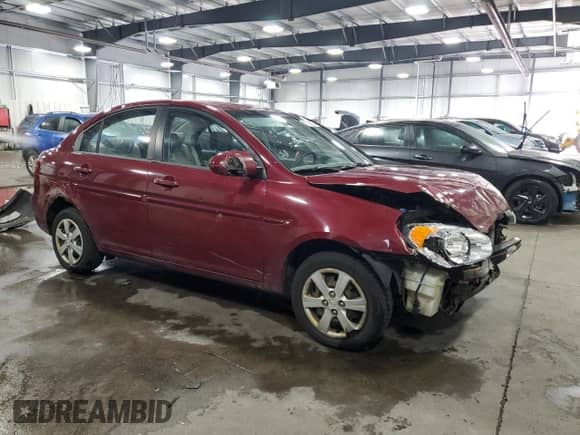 2008 Hyundai Accent GLS z VIN KMHCN46C08U219354, wystawiony jako Copart lot #73059834 z przebiegiem 252 252 mil mil oraz Szkoda całkowita • Salvage title. Historia ofert i sprzedaży dostępna na DreamBid. Obrazek 4.