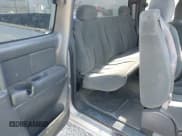 ✅ 2004 Chevrolet Silverado 1500 LT • VIN: 1GCEC19TX4E224854 • Lot: 43118666. Wystawiony na IAAI z przebiegiem 168 898 mil. Bezpłatny archiwum sprzedaży aukcyjnych z USA i szczegółowy raport historii pojazdu na DreamBid. Zdjęcie 8.