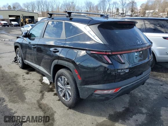 ✅ 2022 Hyundai Tucson Blue • VIN: KM8JBCA14NU072855 • Lot: 44791073. Wystawiony na Copart z przebiegiem 5 360 mil. Bezpłatny archiwum sprzedaży aukcyjnych z USA i szczegółowy raport historii pojazdu na DreamBid. Zdjęcie 2.