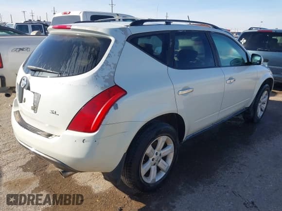 ✅ 2005 Nissan Murano SL • VIN: JN8AZ08T35W324688 • Lot: 43527184. Listed on IAAI with 208,830 mi. Free auction sales archive from the USA and detailed vehicle history report at DreamBid. Image 4.
