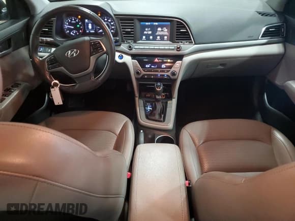 ✅ 2017 Hyundai Elantra SE • VIN: KMHD84LF3HU355133 • Lot: 86807725. Wystawiony na Copart z przebiegiem 114 578 mil. Bezpłatny archiwum sprzedaży aukcyjnych z USA i szczegółowy raport historii pojazdu na DreamBid. Zdjęcie 8.