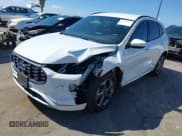 ✅ 2023 Ford Escape ST-Line Select • VIN: 1FMCU9NZ5PUA79645 • Лот: 43188797. Опубликован ранее на IAAI с пробегом 26 698 миль. Бесплатный доступ к архиву аукционных продаж из США и подробный отчёт об истории автомобиля на DreamBid. Изображение 2.