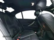 ✅ 2017 BMW 3 Series 340i xDrive • VIN: WBA8B7G52HNU37534 • Lot: 94757265. Wystawiony na Copart z przebiegiem 105 833 mil. Bezpłatny archiwum sprzedaży aukcyjnych z USA i szczegółowy raport historii pojazdu na DreamBid. Zdjęcie 6.