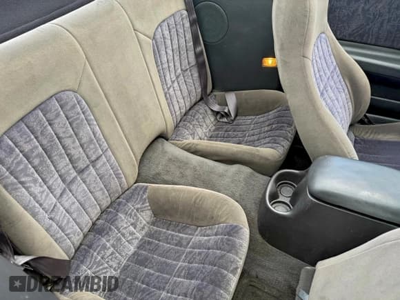 ✅ 2001 Chevrolet Camaro • VIN: 2G1FP32K312119515 • Лот: 95345735. Опубликован ранее на Copart с пробегом 56 303 миль. Бесплатный доступ к архиву аукционных продаж из США и подробный отчёт об истории автомобиля на DreamBid. Изображение 6.