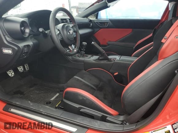 ✅ 2024 Toyota 86 TRUENO Edition • VIN: JF1ZNBM1XR9750351 • Лот: 72234694. Опубликован ранее на Copart с пробегом 3 592 миль. Бесплатный доступ к архиву аукционных продаж из США и подробный отчёт об истории автомобиля на DreamBid. Изображение 7.