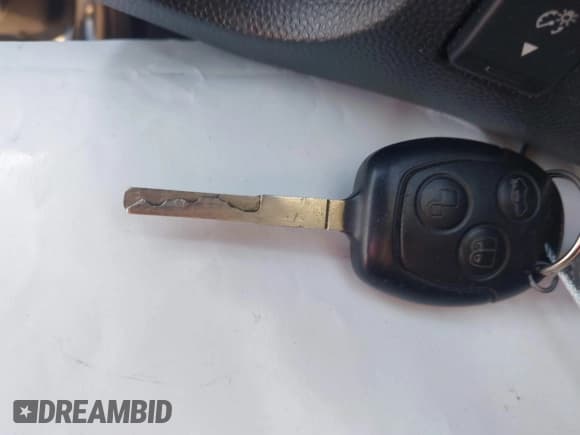 ✅ 2012 Ford Fiesta SE • VIN: 3FADP4EJ8CM121002 • Лот: 43658060. Опубликован ранее на IAAI с пробегом 115 586 миль. Бесплатный доступ к архиву аукционных продаж из США и подробный отчёт об истории автомобиля на DreamBid. Изображение 11.