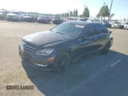 ✅ 2014 Mercedes-Benz C 250 Sport • VIN: WDDGF4HB4ER316679 • Lot: 94081305. Wystawiony na Copart z przebiegiem 119 522 mil. Bezpłatny archiwum sprzedaży aukcyjnych z USA i szczegółowy raport historii pojazdu na DreamBid. Zdjęcie 13.