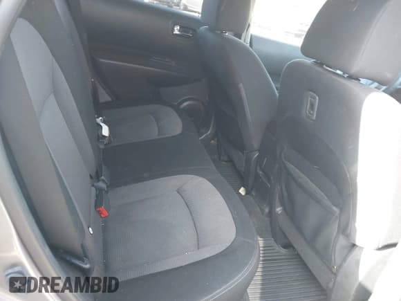 ✅ 2013 Nissan Rogue SV • VIN: JN8AS5MV1DW647953 • Lot: 43797876. Listed on IAAI with 135,286 mi. Free auction sales archive from the USA and detailed vehicle history report at DreamBid. Image 8.