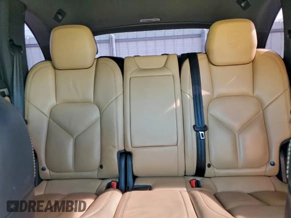 ✅ 2018 Porsche Cayenne • VIN: WP1AA2A21JKA06665 • Lot: 94545005. Listed on Copart with 96,537 mi. Free auction sales archive from the USA and detailed vehicle history report at DreamBid. Image 10.