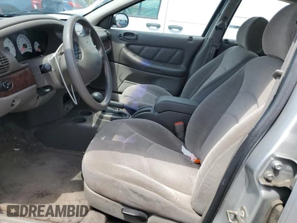 ✅ 2001 Dodge Stratus SE • VIN: 1B3EJ46U61N522786 • Lot: 55478205. Wystawiony na Copart z przebiegiem 88 051 mil. Bezpłatny archiwum sprzedaży aukcyjnych z USA i szczegółowy raport historii pojazdu na DreamBid. Zdjęcie 7.