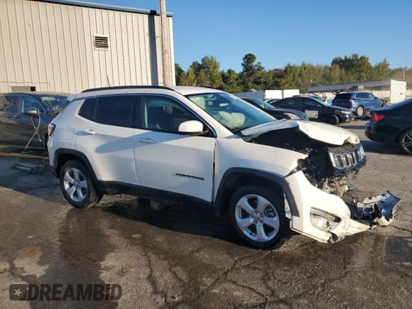 ✅ 2020 Jeep Compass Latitude • VIN: 3C4NJCBB9LT205777 • Lot: 91037255. Wystawiony na Copart z przebiegiem 120 579 mil. Bezpłatny archiwum sprzedaży aukcyjnych z USA i szczegółowy raport historii pojazdu na DreamBid. Zdjęcie 4.