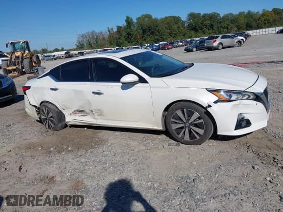 ✅ 2019 Nissan Altima SV • VIN: 1N4BL4DV6KC120499 • Lot: 43415269. Wystawiony na IAAI z przebiegiem 89 460 mil. Bezpłatny archiwum sprzedaży aukcyjnych z USA i szczegółowy raport historii pojazdu na DreamBid. Zdjęcie 6.