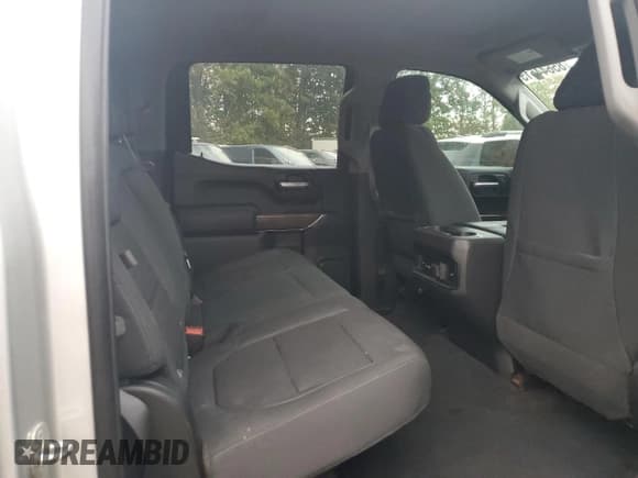 ✅ 2020 Chevrolet Silverado 1500 RST • VIN: 3GCUYEED9LG398957 • Lot: 85644515. Wystawiony na Copart z przebiegiem 17 043 mil. Bezpłatny archiwum sprzedaży aukcyjnych z USA i szczegółowy raport historii pojazdu na DreamBid. Zdjęcie 10.