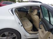 ✅ 2013 Acura TL Advance • VIN: 19UUA8F78DA003103 • Lot: 43278677. Wystawiony na IAAI z przebiegiem 174 490 mil. Bezpłatny archiwum sprzedaży aukcyjnych z USA i szczegółowy raport historii pojazdu na DreamBid. Zdjęcie 8.