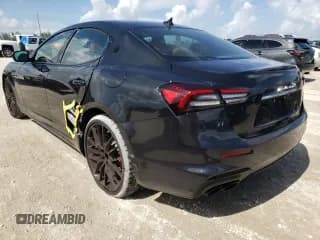 ✅ 2022 Maserati Ghibli Modena • VIN: ZAM57YSM3NX398041 • Лот: 53466922. Опубликован ранее на Copart с пробегом 959 миль. Бесплатный доступ к архиву аукционных продаж из США и подробный отчёт об истории автомобиля на DreamBid. Изображение 3.
