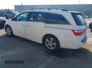 ✅ 2011 Honda Odyssey Touring • VIN: 5FNRL5H98BB073006 • Lot: 43808847. Wystawiony na IAAI z przebiegiem 172 403 mil. Bezpłatny archiwum sprzedaży aukcyjnych z USA i szczegółowy raport historii pojazdu na DreamBid. Zdjęcie 3.