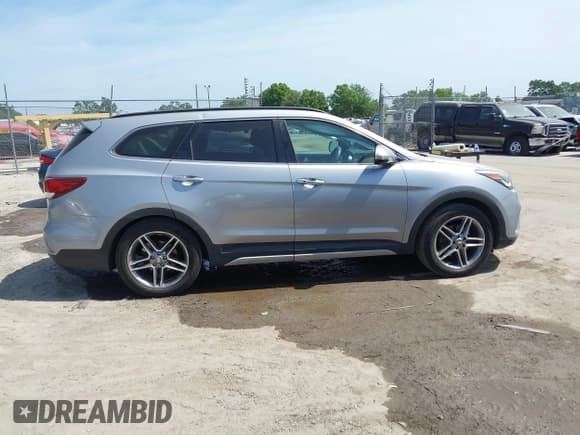 ✅ 2017 Hyundai Santa Fe Limited Ultimate • VIN: KM8SR4HF3HU186163 • Лот: 42080246. Опубликован ранее на IAAI с пробегом 111 336 миль. Бесплатный доступ к архиву аукционных продаж из США и подробный отчёт об истории автомобиля на DreamBid. Изображение 13.