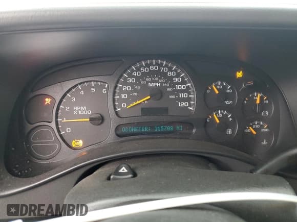 ✅ 2005 Chevrolet Suburban LT • VIN: 3GNFK16Z45G247581 • Лот: 83992054. Опубликован ранее на Copart с пробегом 315 708 миль. Бесплатный доступ к архиву аукционных продаж из США и подробный отчёт об истории автомобиля на DreamBid. Изображение 9.