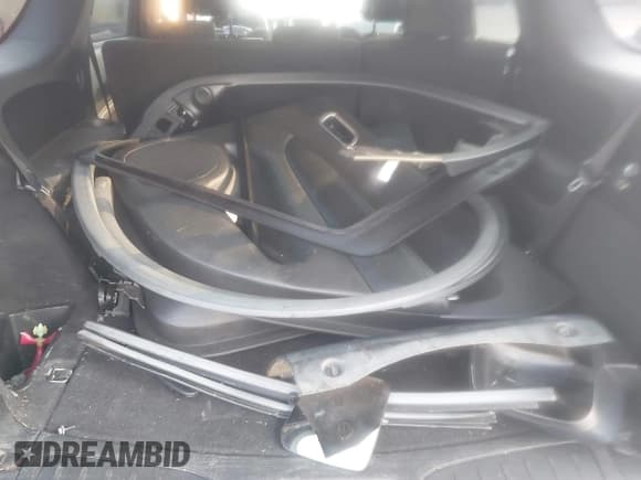 ✅ 2019 Dodge Durango SXT • VIN: 1C4RDHAG8KC769658 • Lot: 42390465. Listed on IAAI with 181,741 mi. Free auction sales archive from the USA and detailed vehicle history report at DreamBid. Image 18.