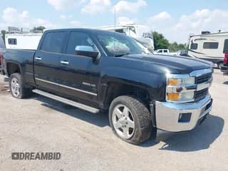 ✅ 2015 Chevrolet Silverado 2500HD LTZ • VIN: 1GC1KWE8XFF152356 • Lot: 43070106. Listed on IAAI with 286,774 mi. Free auction sales archive from the USA and detailed vehicle history report at DreamBid. Image 1.