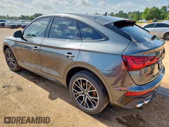 ✅ 2023 Audi SQ5 Sportback Premium Plus • VIN: WA124AFY6P2071129 • Лот: 62685485. Опубликован ранее на Copart с пробегом 39 664 миль. Бесплатный доступ к архиву аукционных продаж из США и подробный отчёт об истории автомобиля на DreamBid. Изображение 2.
