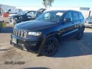✅ 2021 Jeep Grand Cherokee Laredo E • VIN: 1C4RJEAG9MC798273 • Лот: 43582943. Опубликован ранее на IAAI с пробегом 32 245 миль. Бесплатный доступ к архиву аукционных продаж из США и подробный отчёт об истории автомобиля на DreamBid. Изображение 2.