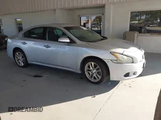 ✅ 2013 Nissan Maxima SV • VIN: 1N4AA5AP9DC802969 • Lot: 43790067. Wystawiony na IAAI z przebiegiem 211 925 mil. Bezpłatny archiwum sprzedaży aukcyjnych z USA i szczegółowy raport historii pojazdu na DreamBid. Zdjęcie 1.