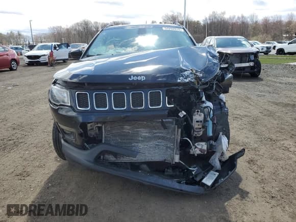 ✅ 2019 Jeep Compass Latitude • VIN: 3C4NJDBB5KT767907 • Lot: 53292015. Listed on Copart with 116,072 mi. Free auction sales archive from the USA and detailed vehicle history report at DreamBid. Image 6.