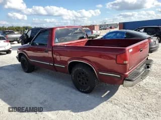 ✅ 1998 Chevrolet S-10 LS • VIN: 1GCCS1446WK207984 • Лот: 80580584. Опубликован ранее на Copart с пробегом 139 040 миль. Бесплатный доступ к архиву аукционных продаж из США и подробный отчёт об истории автомобиля на DreamBid. Изображение 2.